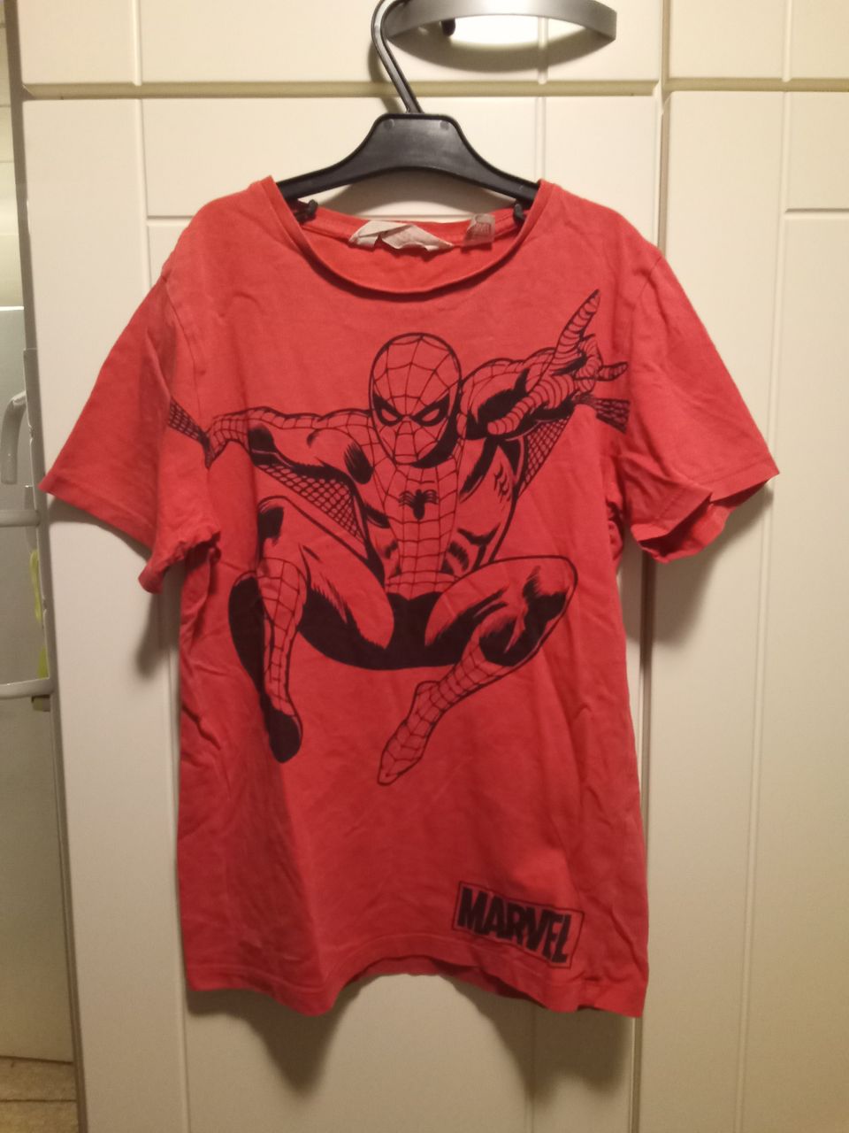 134/140 cm Marvel Spiderman T paita