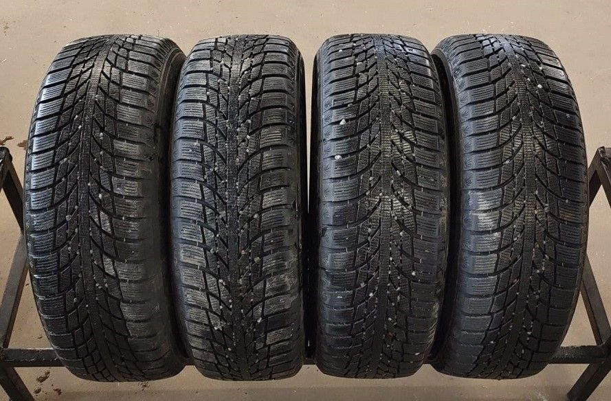 205/60R16 Kumho käytetyt Kitkarenkaat 4 kpl