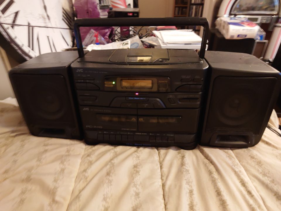 jvc-pcx radio cd-soitin 2-pesäinen kasettisoitin