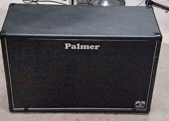 Palmer 212 kitarakaiutin tyhjä kotelo