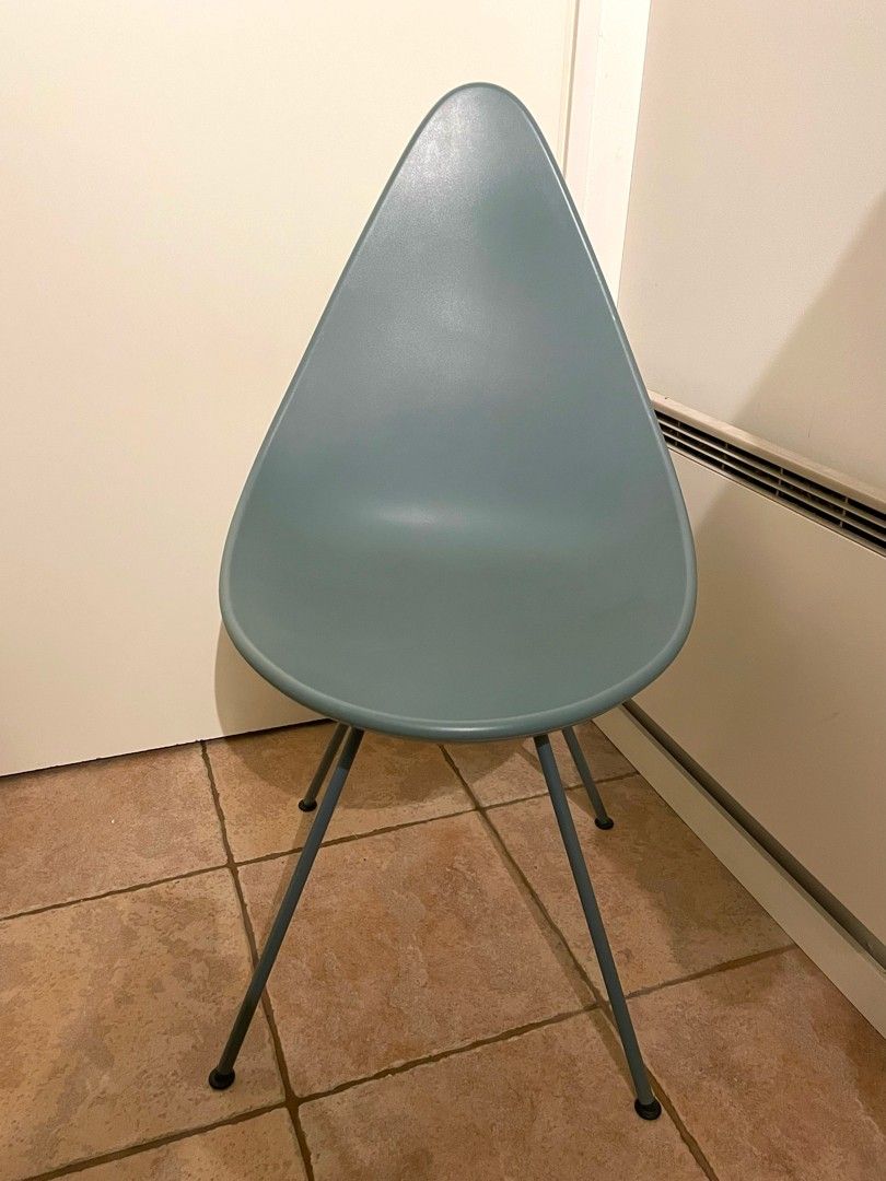 Fritz Hansen Drop tuoli (steel blue)