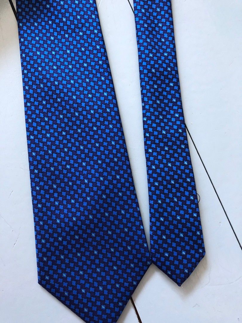 Silkki kravatti