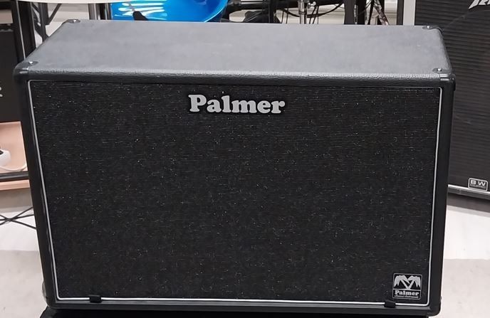 Palmer 212 kitarakaiutin tyhjä kotelo - takaa avoin