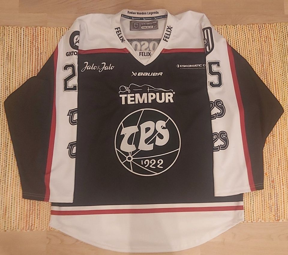 TPS game worn pelipaita