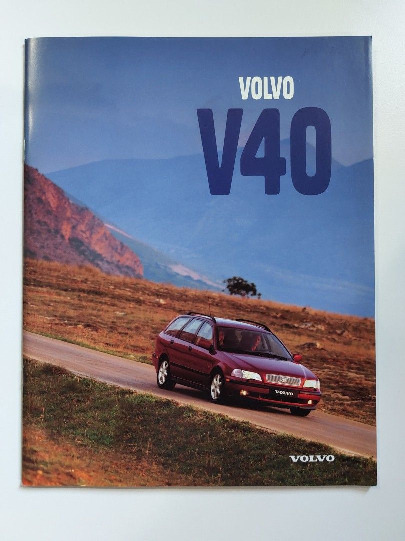 Alkuperäinen Volvo V40 esite