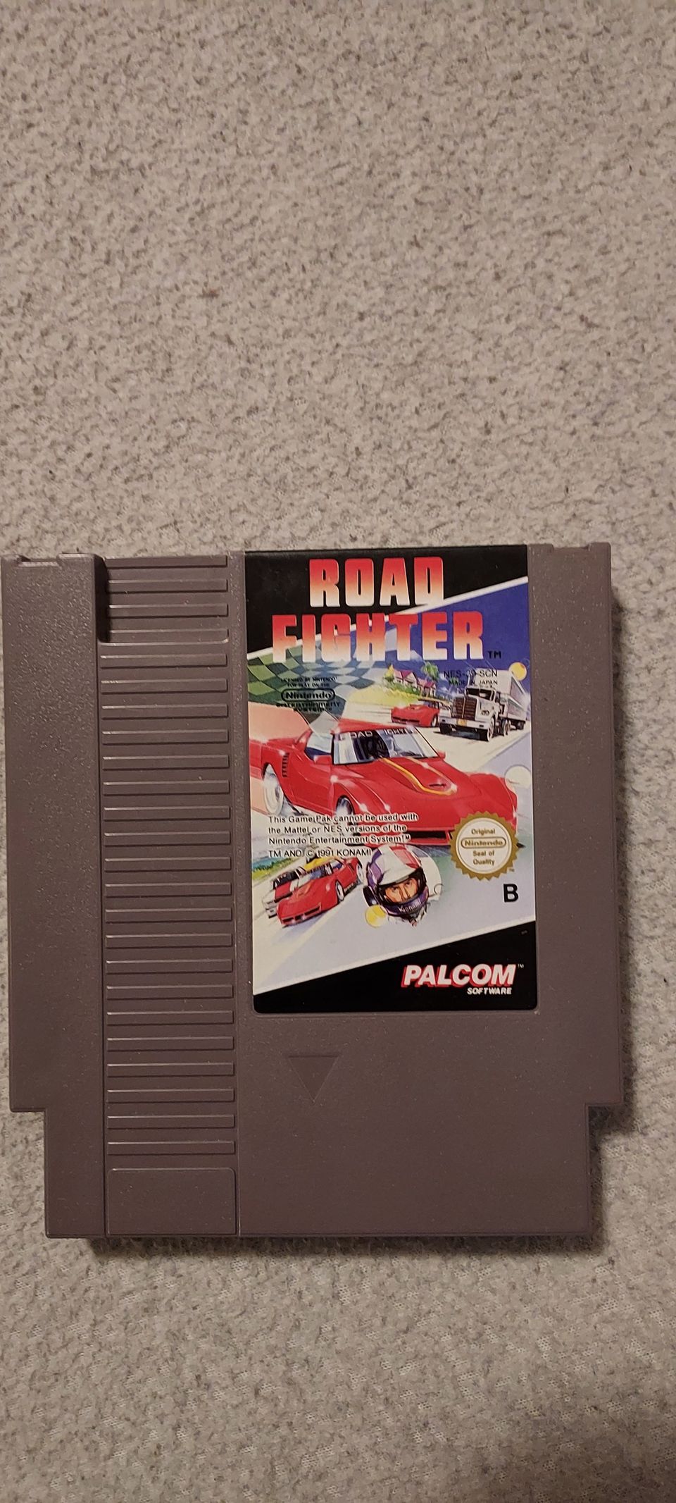 Road Fighter NES peli