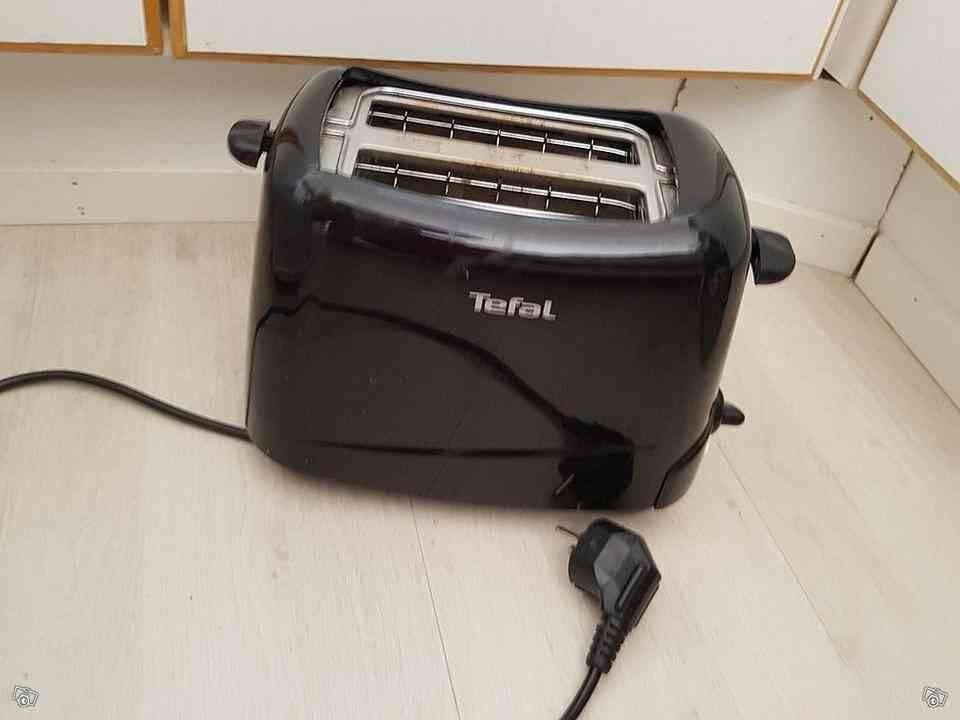 Leivänpaahdin Tefal 850w - toaster