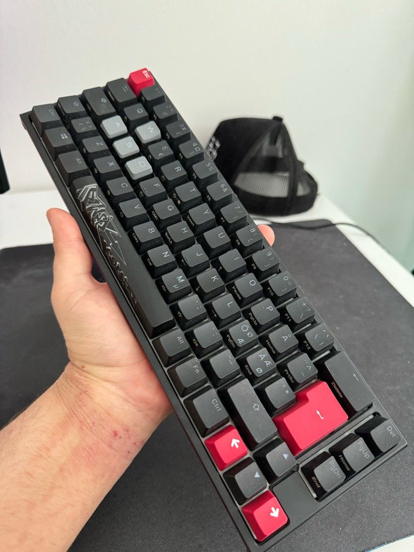 Ducky x PowerColor One 2 SF