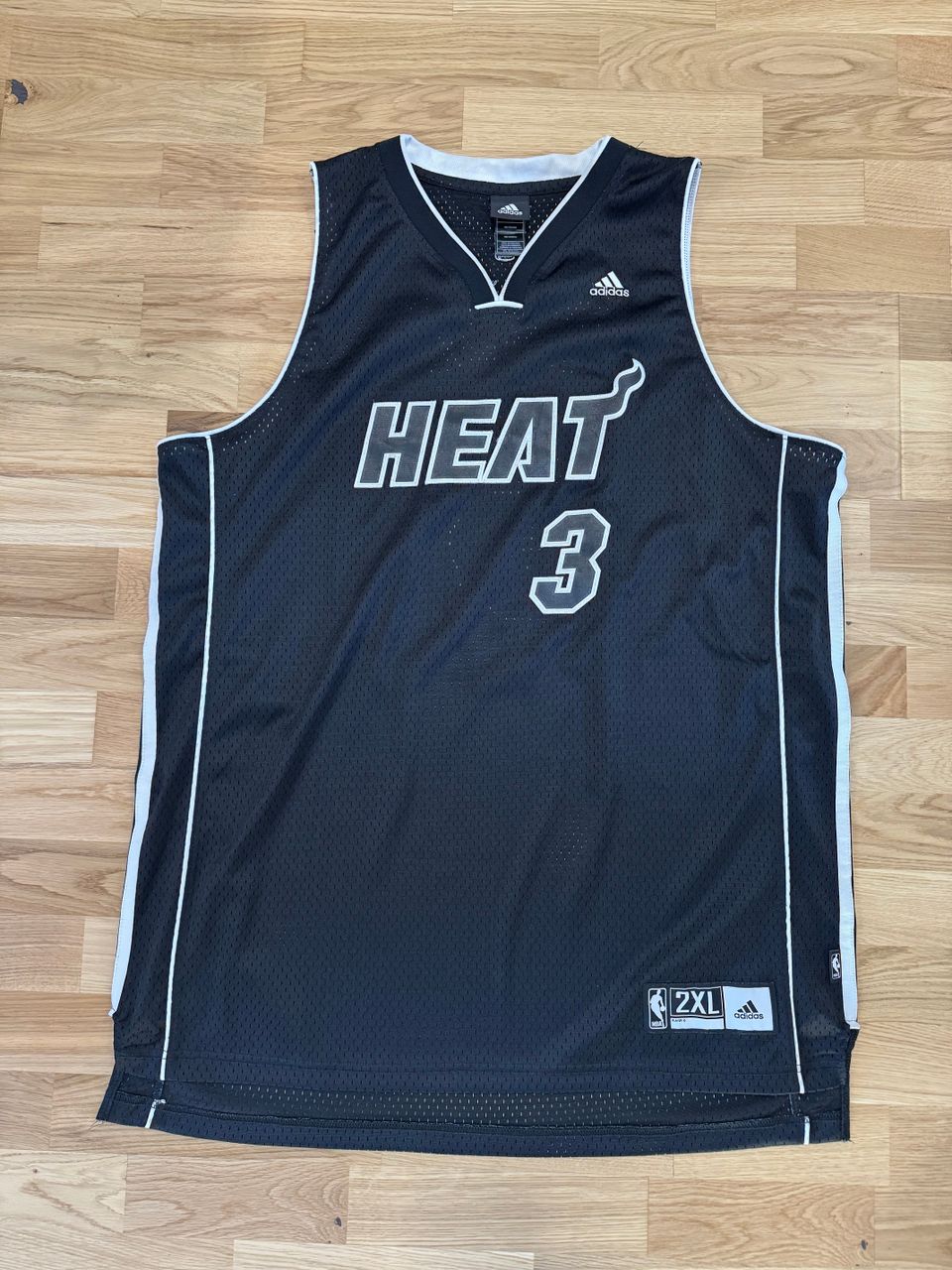 Adidas Dwyane Wade Miami Heat Limited Edition BlackOut pelipaita 2XL