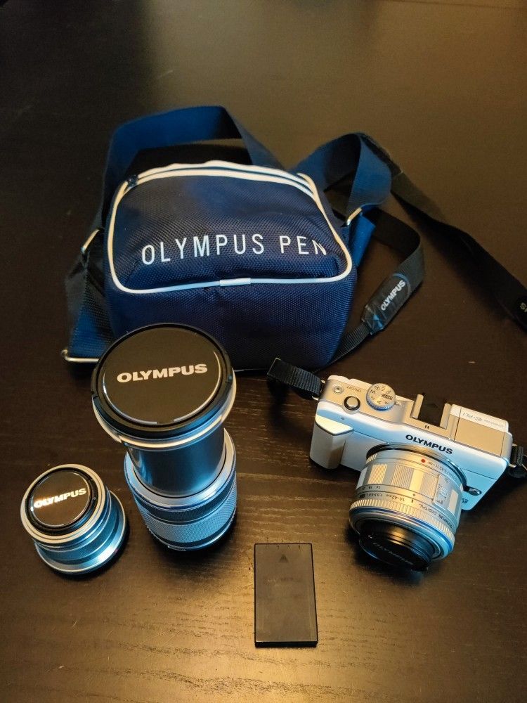Olympus PEN E-PL1 mikrojärjestelmäkamera paketti