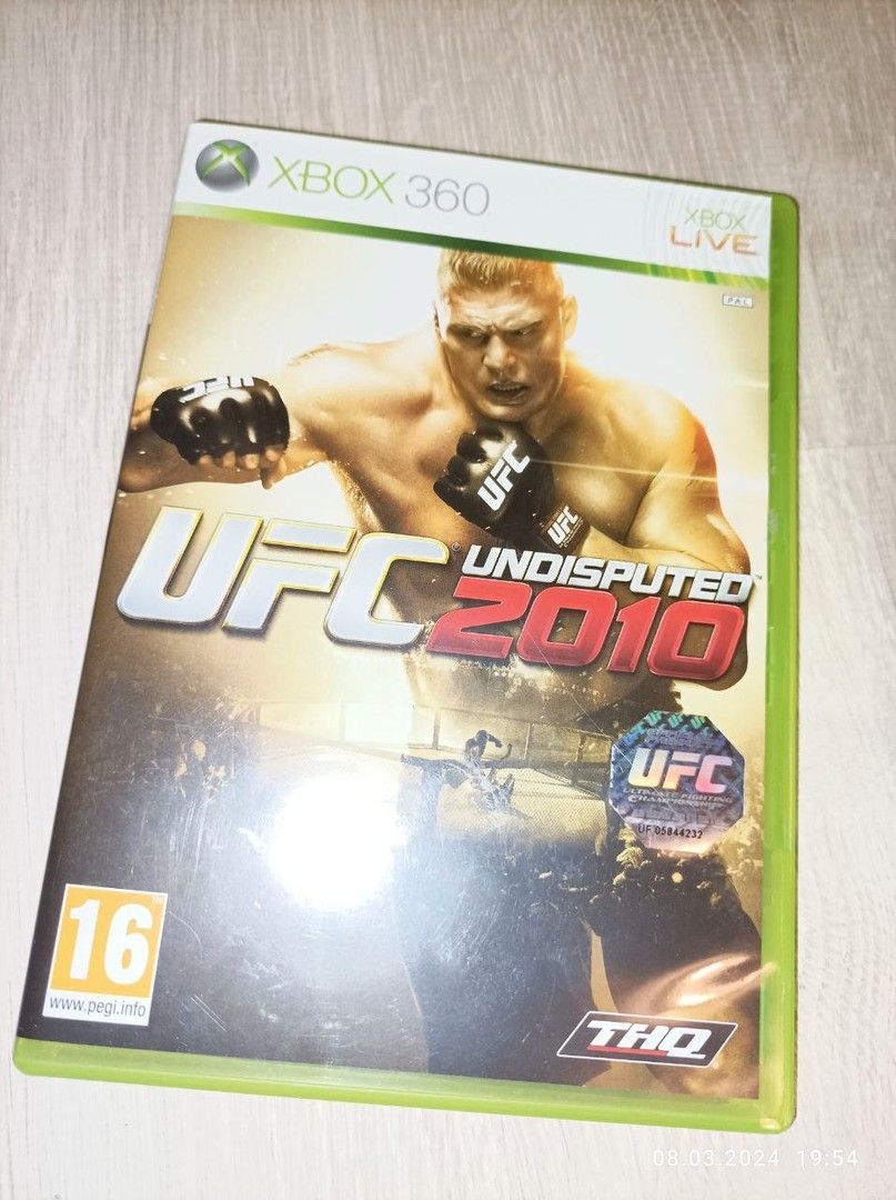 Peli UFC undisputed 2010 Xbox 360