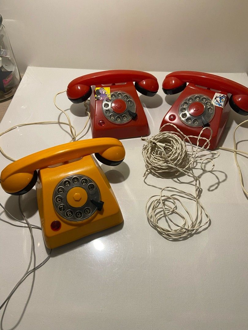 Vanhat lasten retro puhelimet 3 kpl