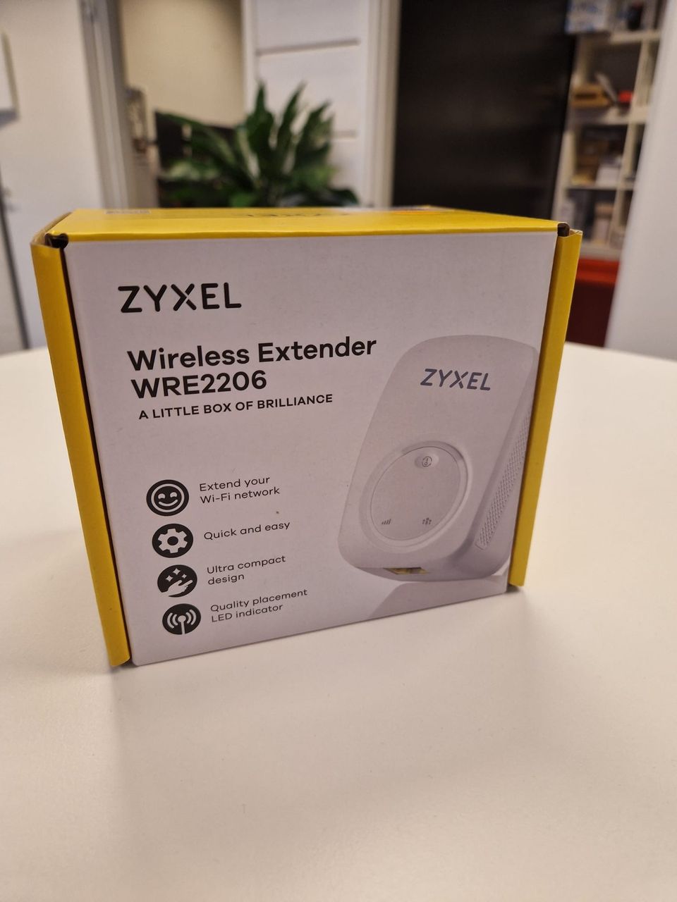 Zyxel Wireless Extender WRE2206