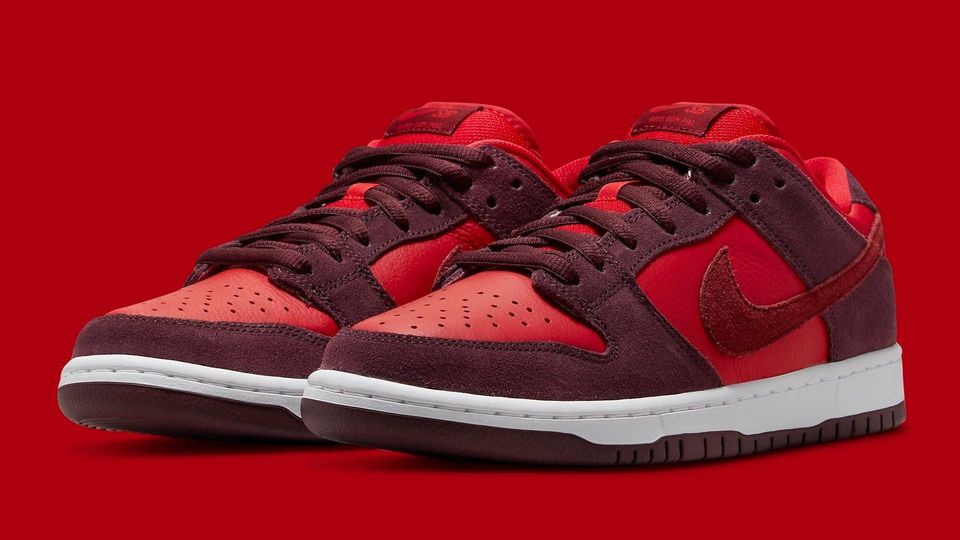 Nike sb dunk low cherry koko 39