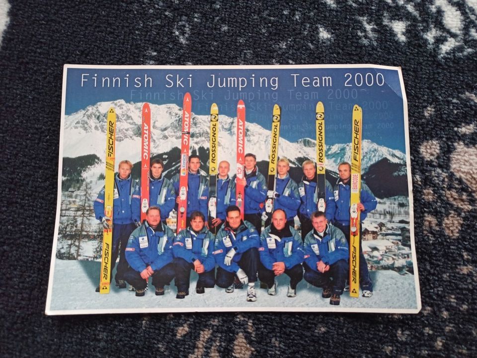 Finnish Ski Jumping Team 2000 iso postikortti