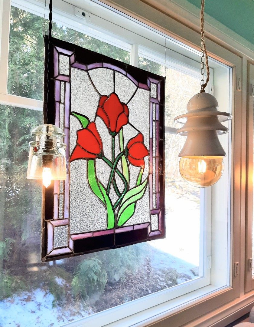 InsulatorQueens & Glass-Insulator-Window-Lamps