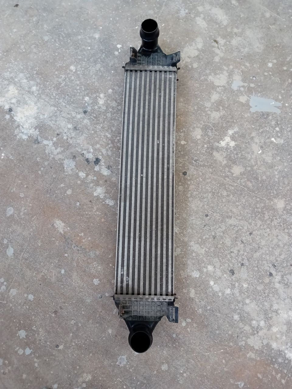 Välijäähdytin/ intercooler kenno Volvo V40 D2 2.0 31367277