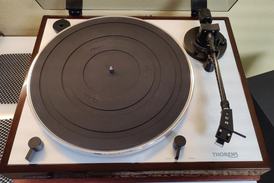 Thorens TD 402 DD