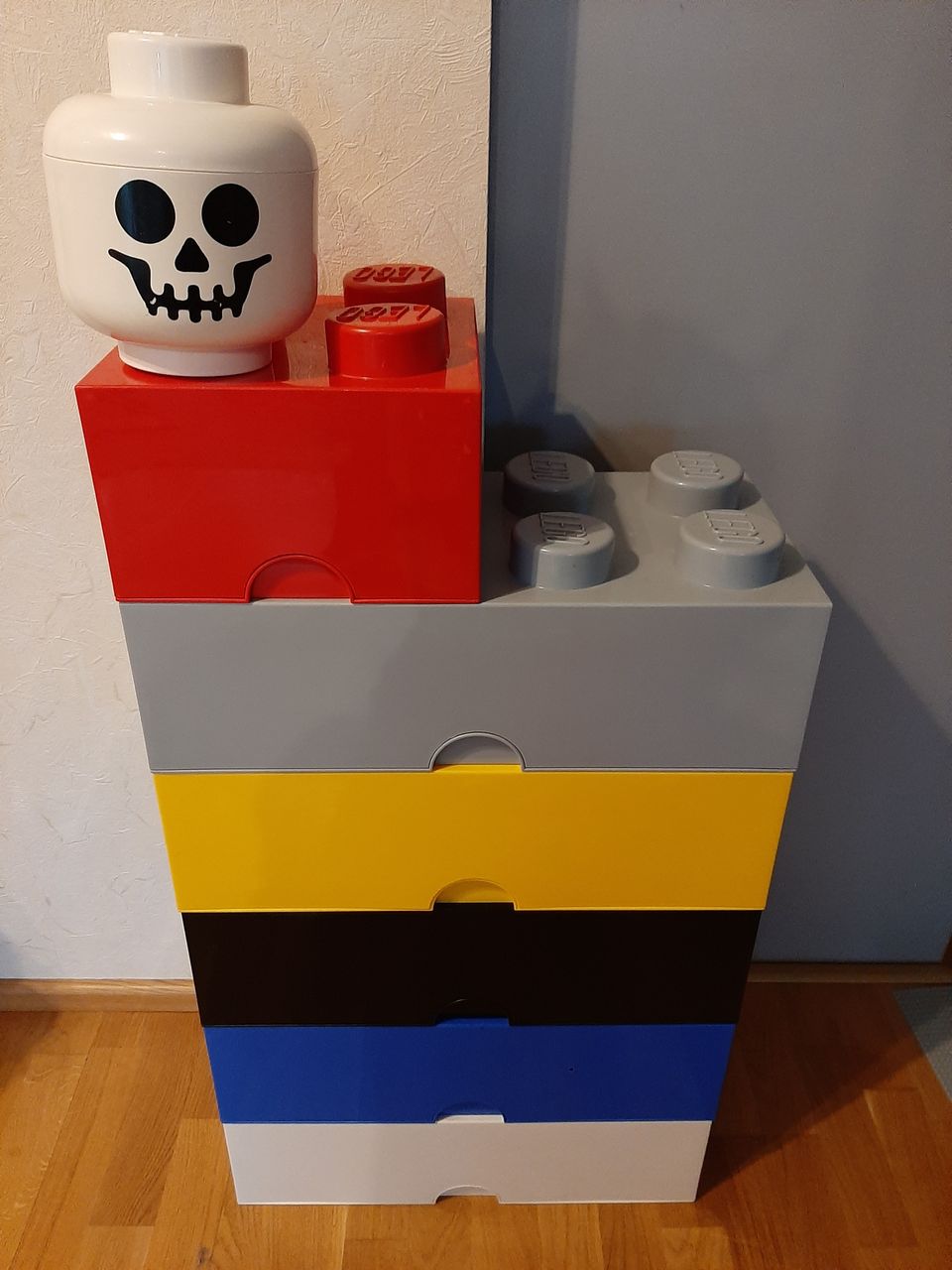 Lego säilytyslaatikot