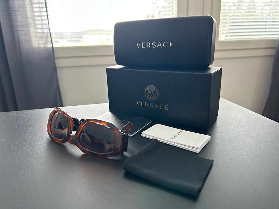 Versace Biggie Aurinkolasit