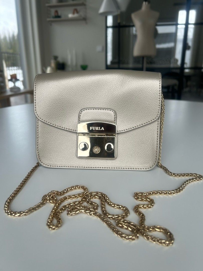 Furla Metropolis