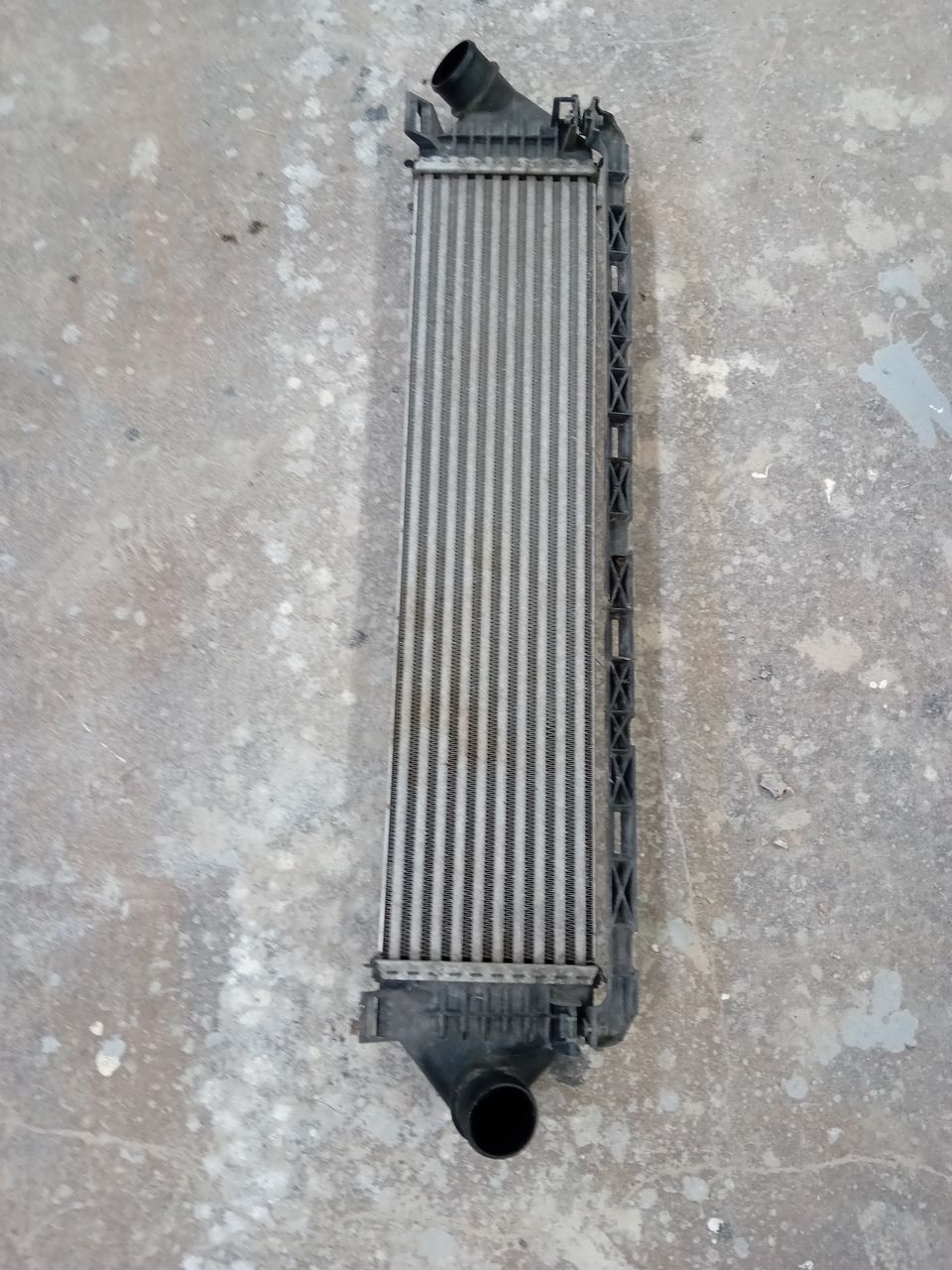 Välijäähdytin/ intercooler kenno Volvo V40 D2 1.6. 2013. 31319168.