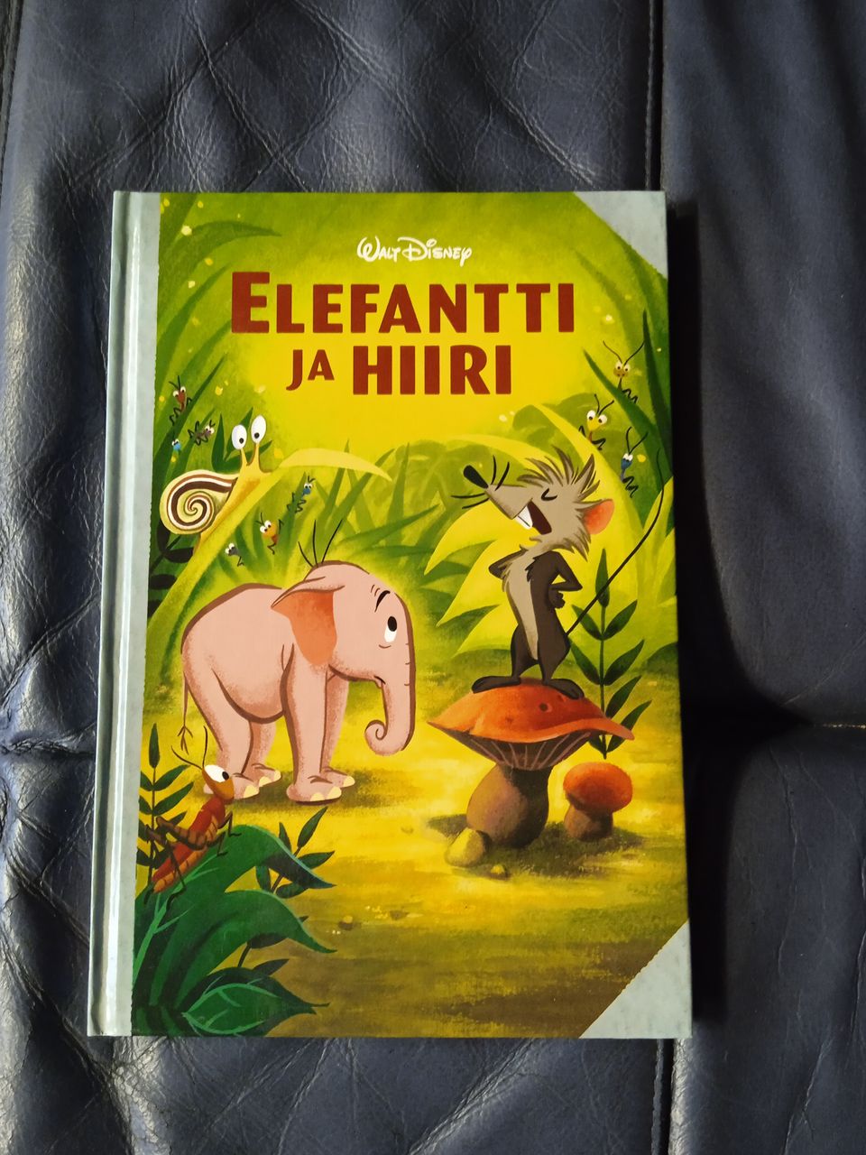 Walt Disney Elefantti ja hiiri lastenkirja