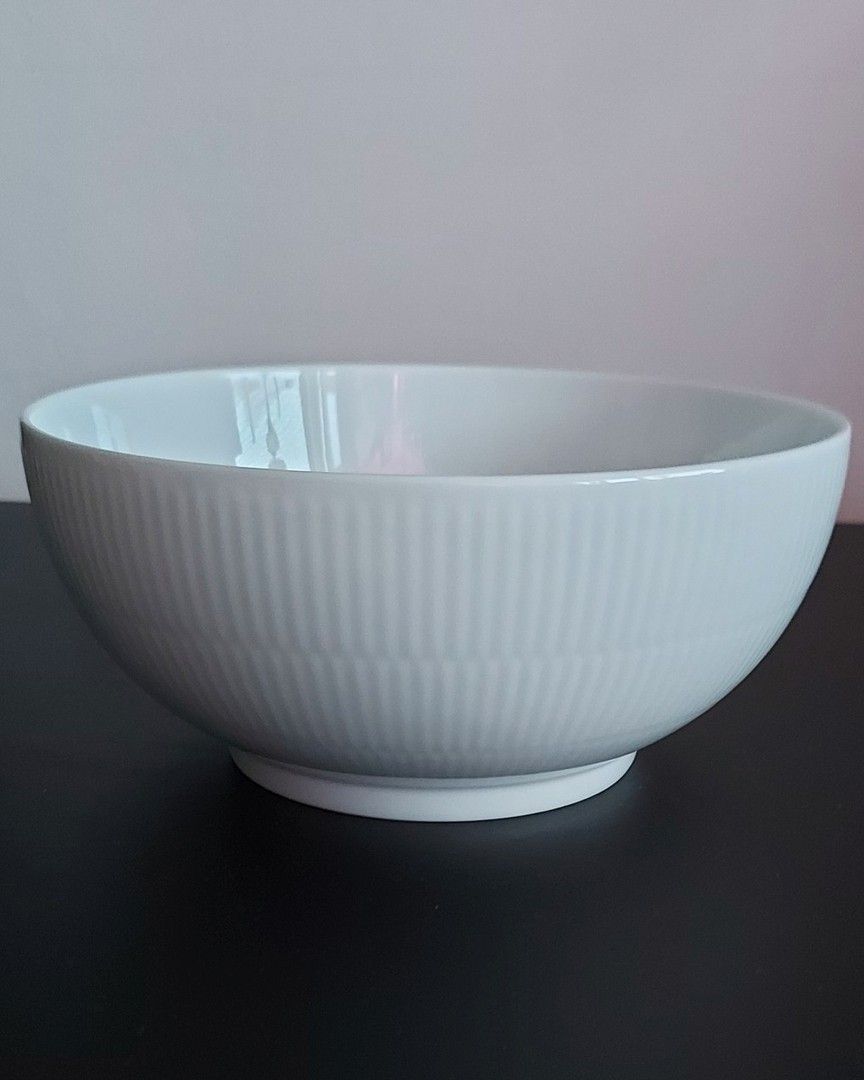 Royal Copenhagen White Fluted kulho