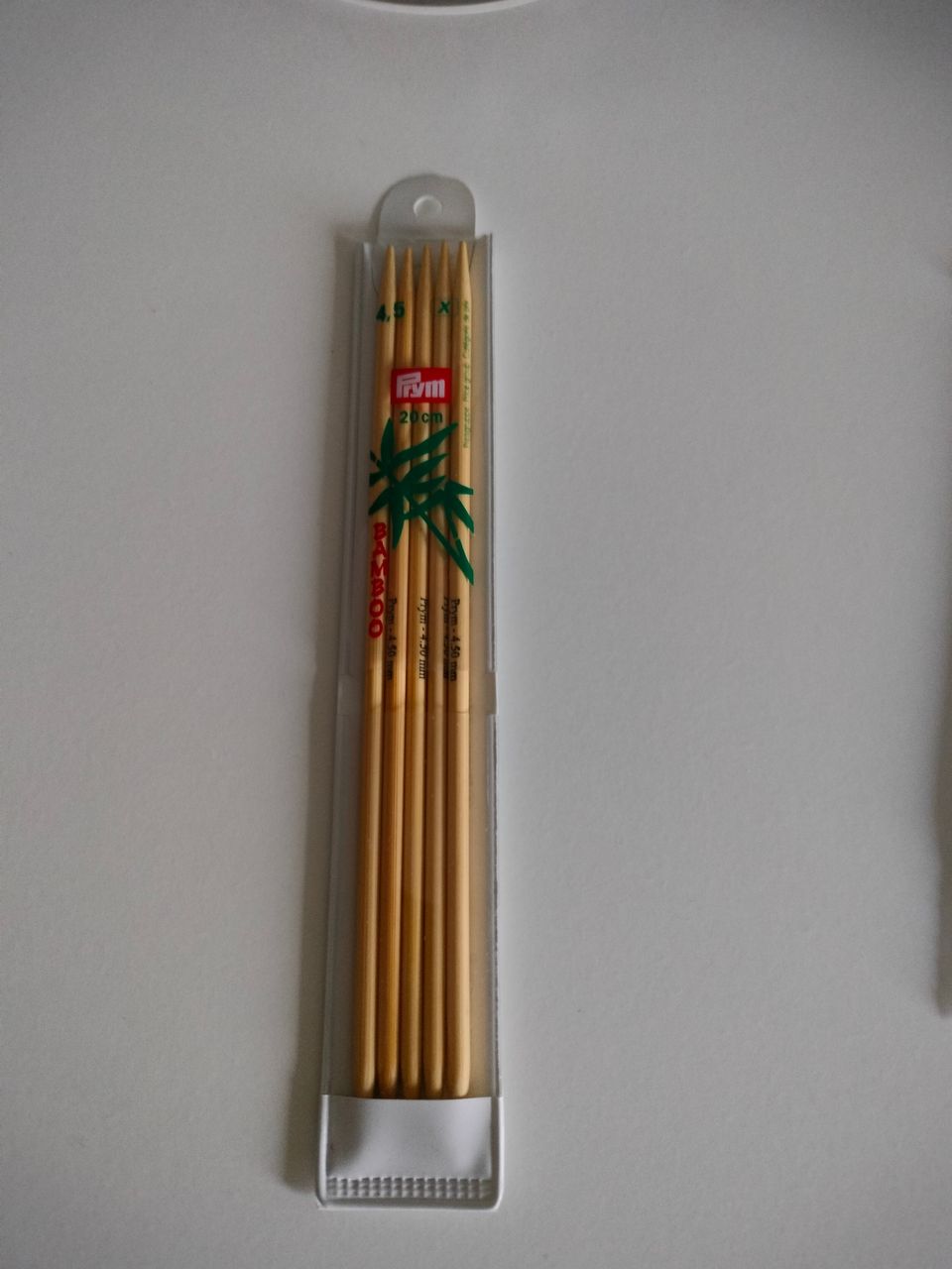 Sukkapuikot 4.5, 20cm, bamboo, uudet