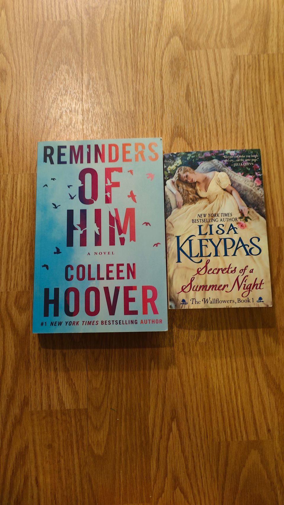 Romantiikkaa Colleen Hoover, Lisa Kleypas / Romance books in english 4e/kpl