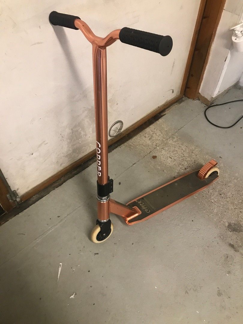 Limited edition copper skootti