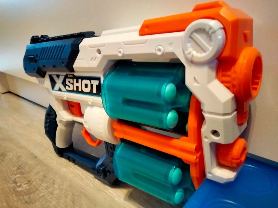 X-shot Zuru
