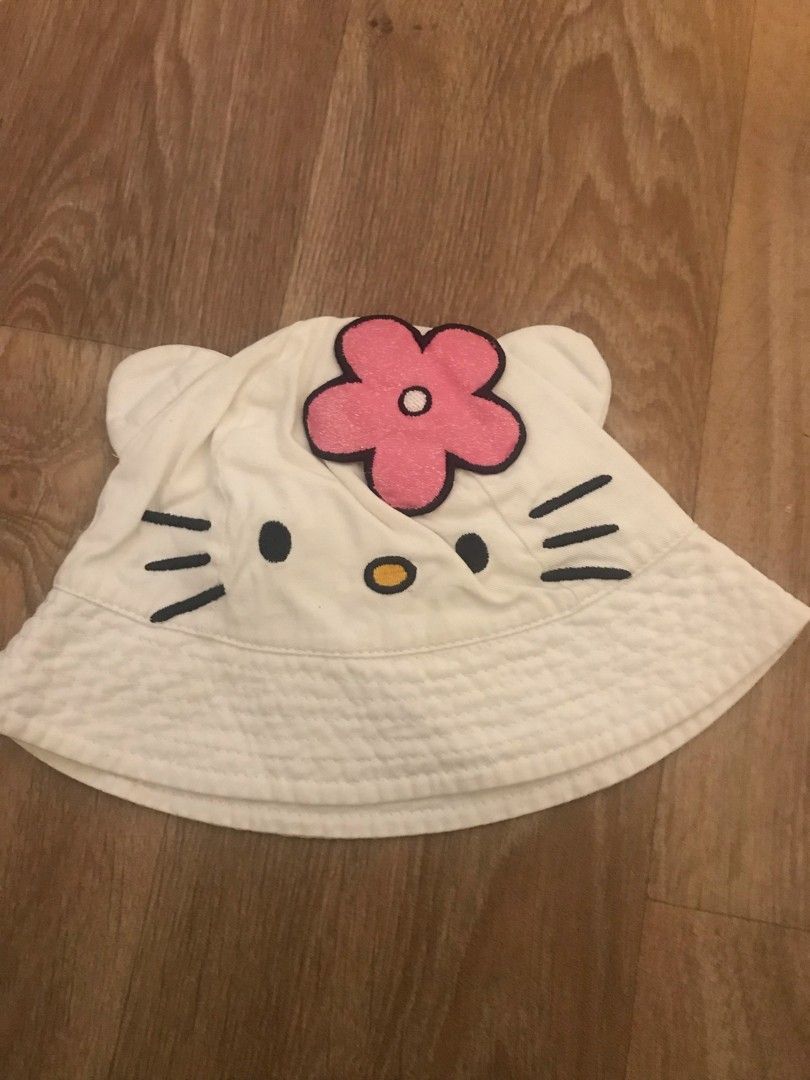 Hello kitty hattu