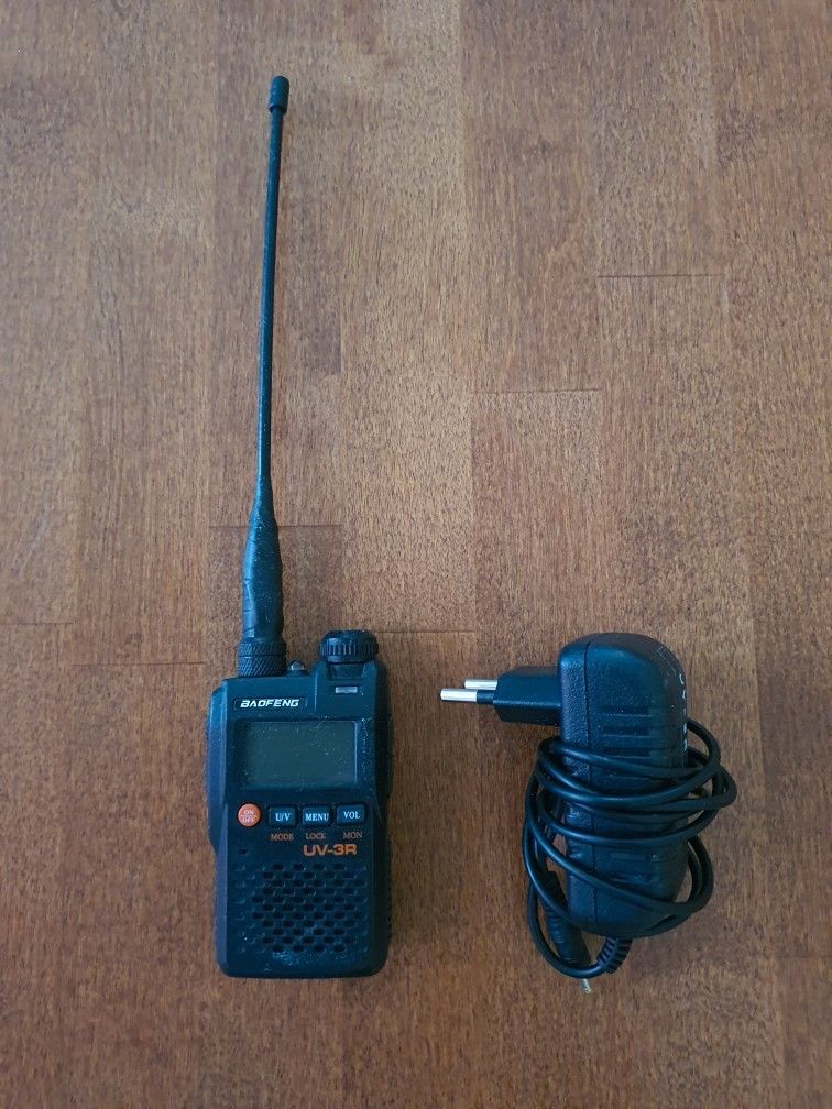 Baofeng UV-3R radiopuhelin