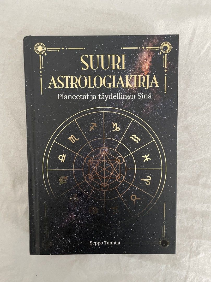 suuri astrologiakirja