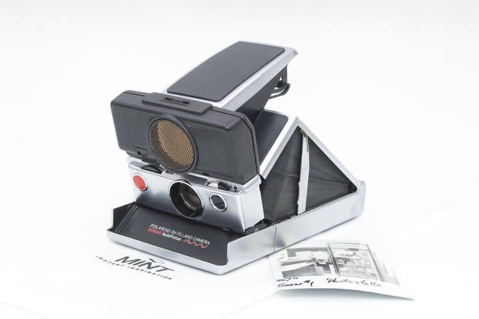 Polaroid SX-70 Sonar, Mint Camera refurbished