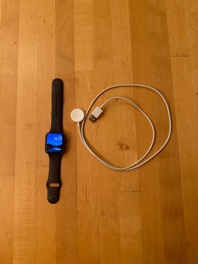 Apple Watch series 5 44mm GPS