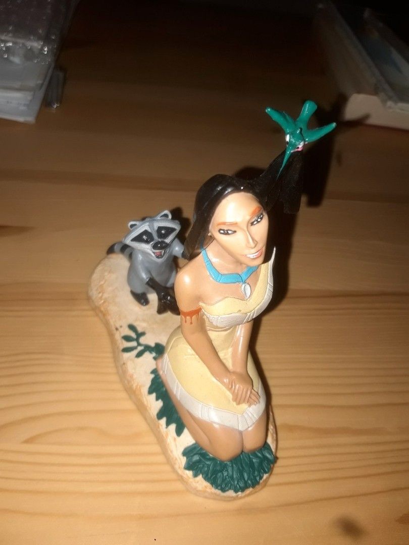Disney Pocahontas figuuri