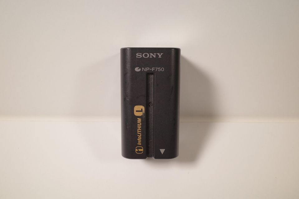 Sony Infolithium NP-F 750