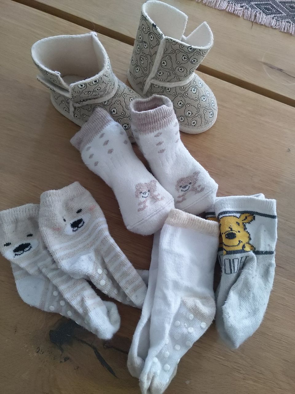 Vauvan sukat ja tossut