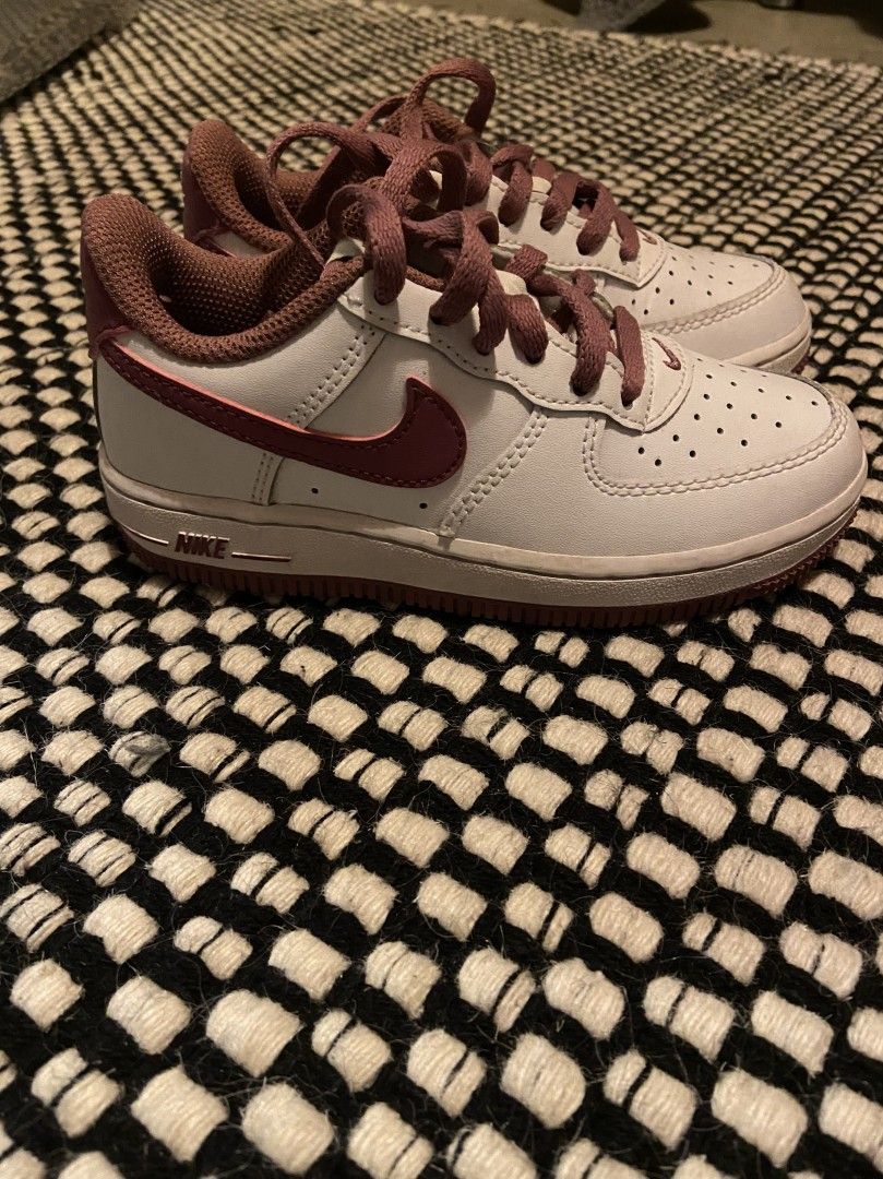 Nike Air Force 1