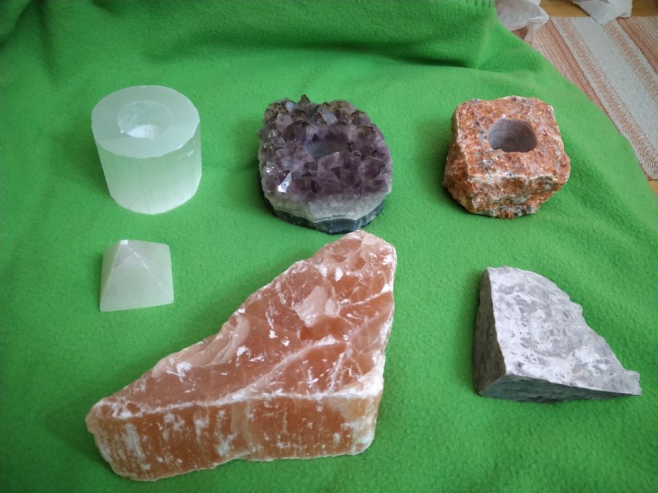 Kristallit ja kivet #7
