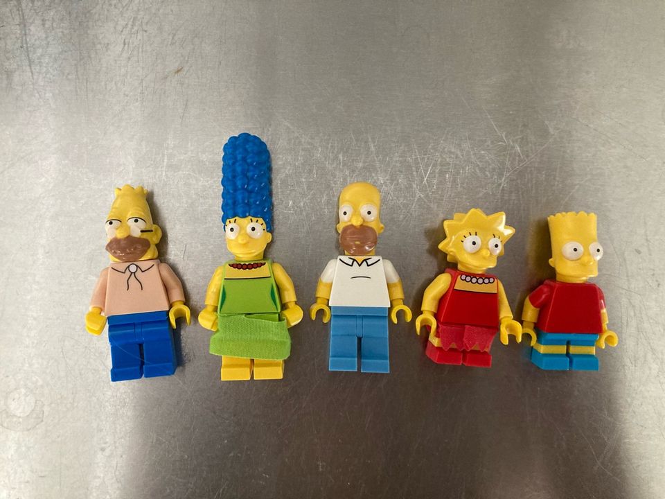 LEGO Simpsonit hahmot