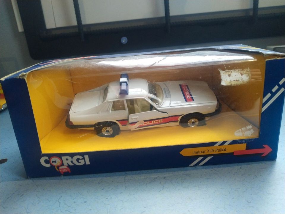 Corgi Jaguar XJS police