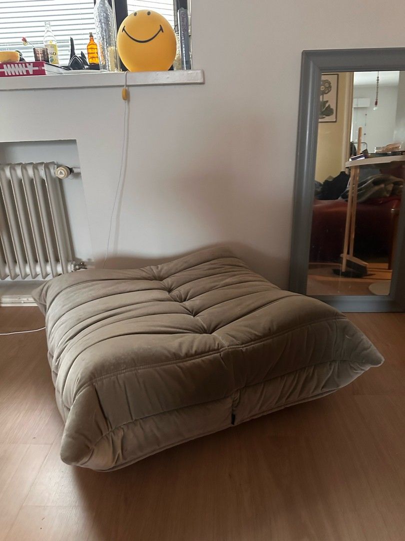 Ligne Roset Togo rahi