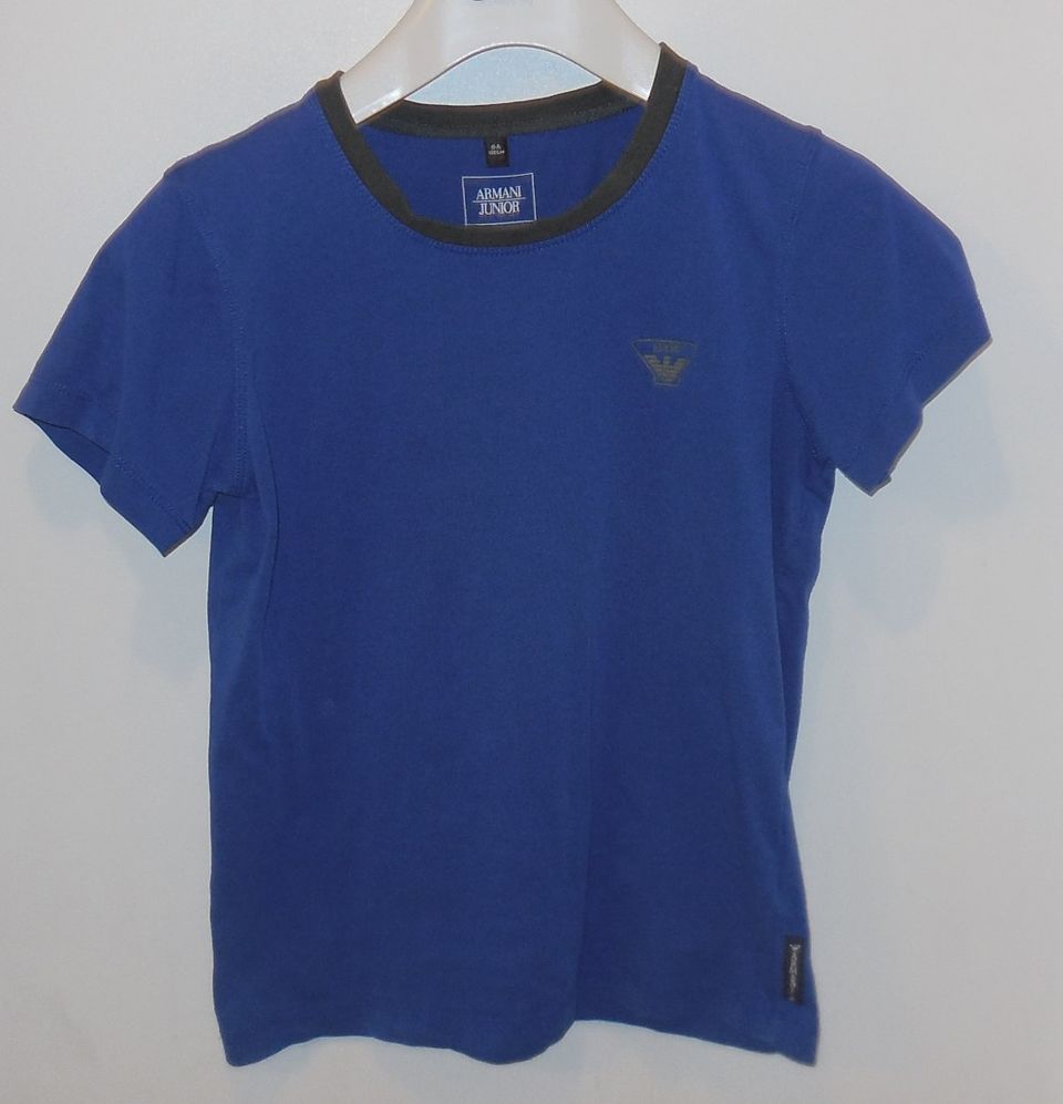 Armani sininen T-paita 128 cm (8)