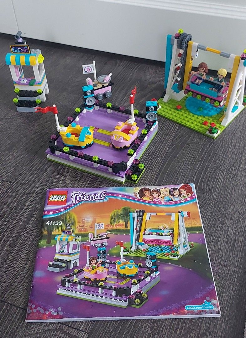 Lego Friends Amusement Park Bumper cars