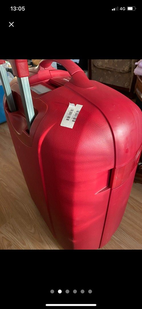Eminent kova 4- pyöräinen matkalaukku
