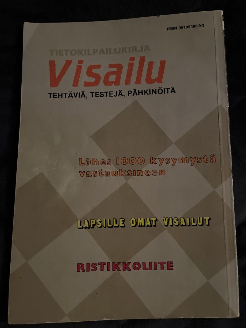 Visailukirja lapsille vuodelta 1983