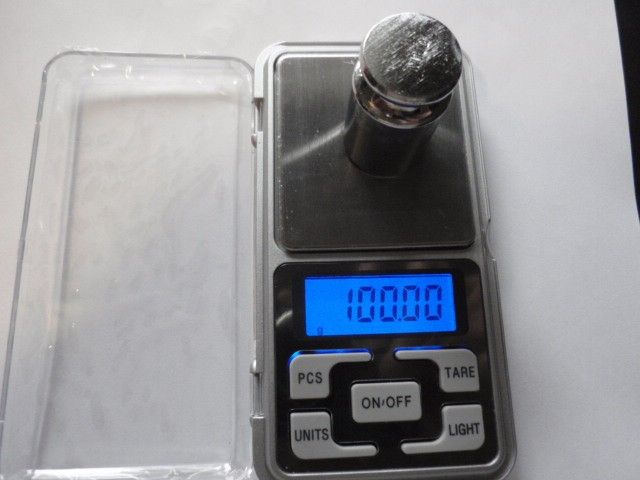 Ruutivaaka, digital, 100g/0,01g+100g kalibr.punnus